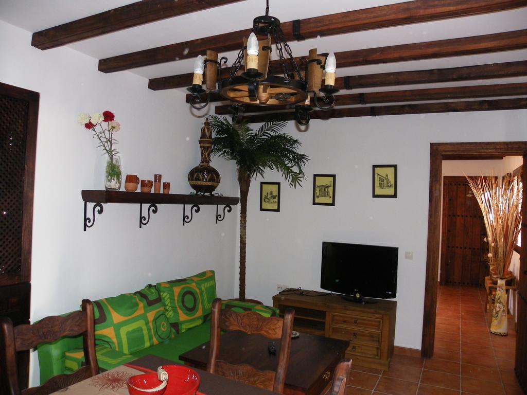 Apartamentos Fuente La Teja & Spa Los Llanos De Aridane Pokoj fotografie