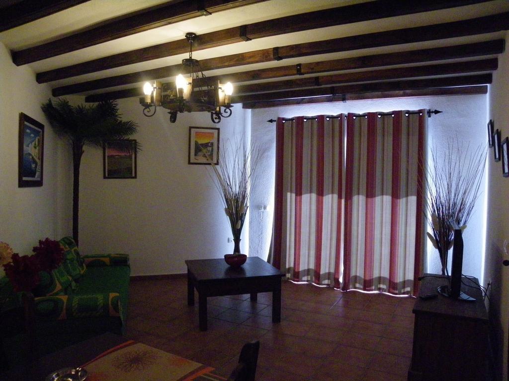 Apartamentos Fuente La Teja & Spa Los Llanos De Aridane Pokoj fotografie